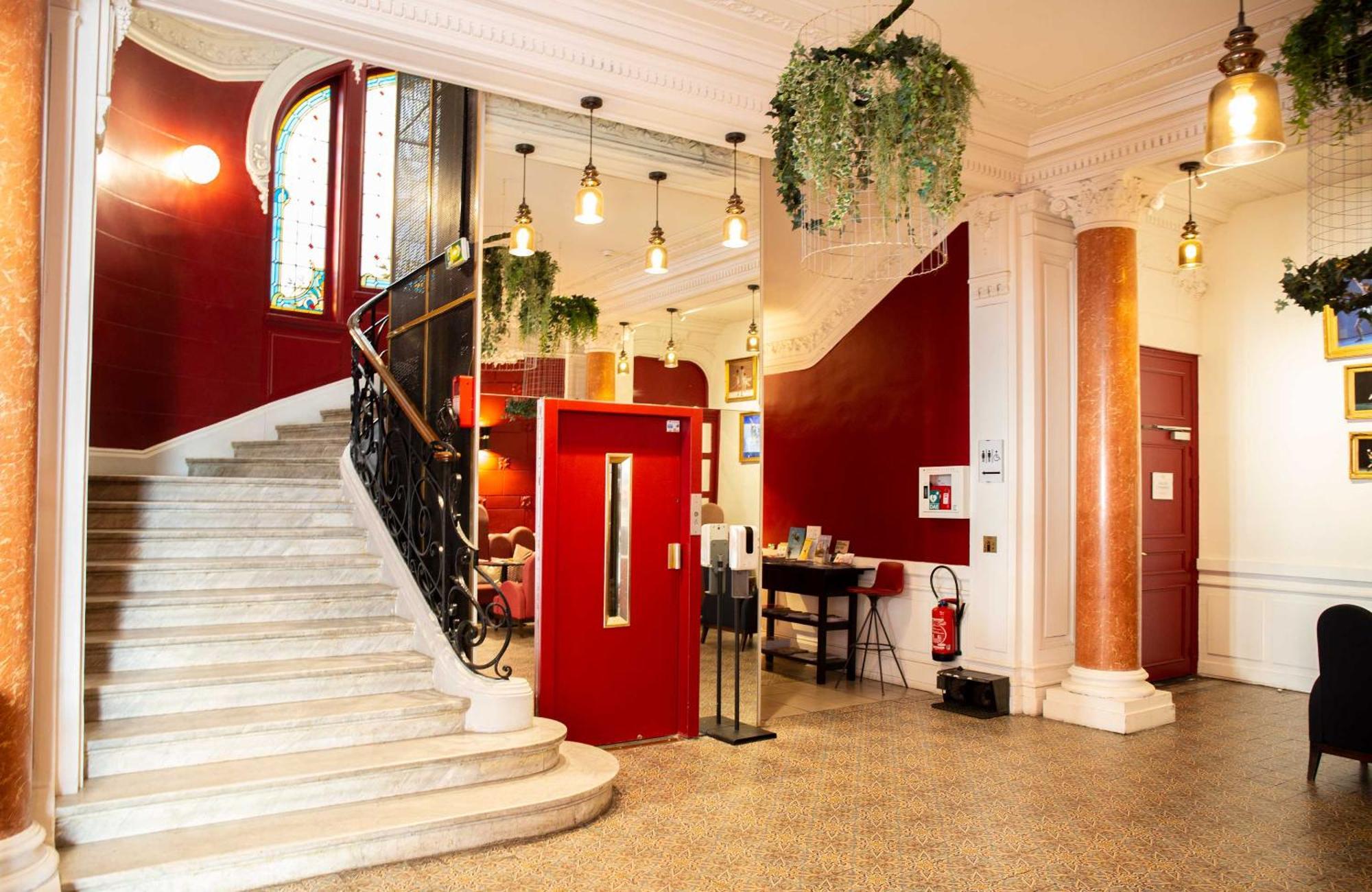 Grand Hotel Du Midi Montpellier - Opera Comedie Exterior foto